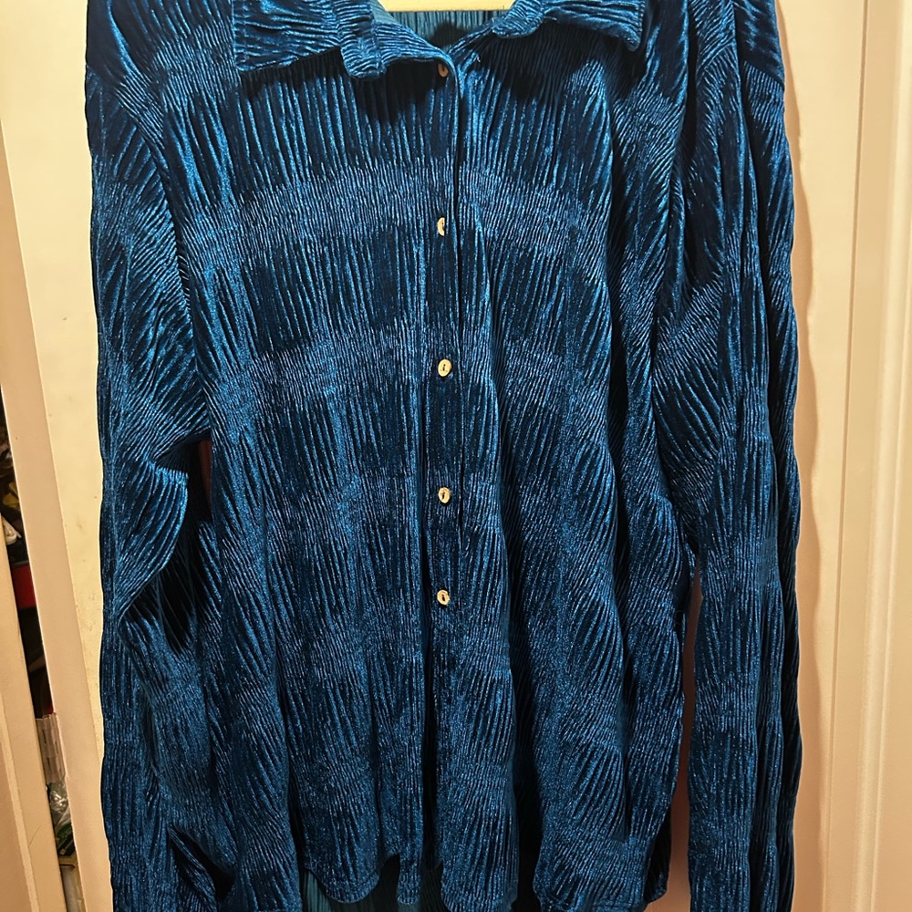 2X Blue Textured Button-Up Shirt